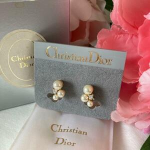 美品　Christian Dior ディオール　イヤリング　イミテーションパール