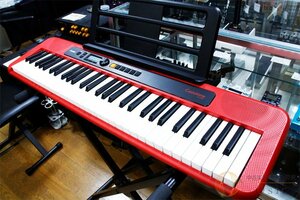 [極美品] CASIO Casiotone CT-S200RD 約3.3kgという軽さ/練習にピッタリの多機能キーボード [SJ398]