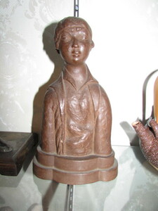 （旧家・蔵出し）作家物・印有り（古い時代の陶器人形・大正ロマンの若い女性像）貴重・珍品