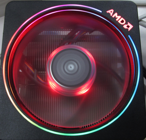 AMD/Wraith Prism RGB/CPUクーラー/AM4/4ピンコネクター/銅ベース/アルミヒートシンク/美品中古