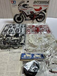 未組立 プラモデル　TAMIYA タミヤ プラモデル 1/12 ホンダ VT250F インテグラ 1430-900