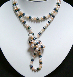 真珠層100％●天然淡水真珠のロングネックレス●３色●112cm