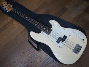 2001年～2002年FENDER MEXICO PRECISION BASS 白ホワイト/プレシジョンベース/プレべ/フェンダー・メキシコｗソフトケース