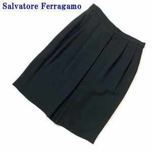 サルヴァトーレ フェラガモシルクタック入りタイトスカートブラックSalvatore Ferragamo カジュアルポケット有 44 C9246