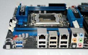 INTEL DX79SI X79 Support E5 I7 3960X LGA2011 Server Motherboard