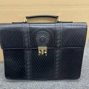 603.◎1円スタート◎GIANNI VERSACE ヴェルサーチ ビジネスバッグ ブリーフケース ビジネスバッグ 太陽 黒 ブラック メンズ