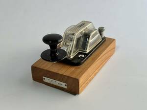 電鍵 HI MOUND TELEGRAPH KEY HK-808 ハイモンド モールス 信号 縦振り JRC 日本 無線 機器 木製 リメイク オンリーワン マニア