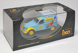 イクソ ixo CLC048 1/43 CITROEN 2CV FOURGONNETTE 1956 Affichage GIRAUDY