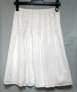 イネド　INED 春秋もの　ミドル丈スカート　白色　S（7）サイズ