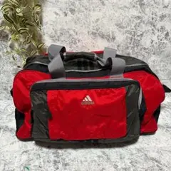 adidas ドラムバッグ 黒×赤×カーキ メンズ 部活 旅行 スポーツ ロゴ