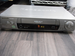 Panasonic パナソニック VHSカセットレコーダー ビデオデッキ NV-H230G 1999年製 本体のみ 傷あり 動作確認済 Z-C②