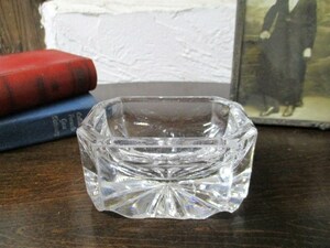 ガラス製 小物入れ ガラスボウル ペーパーウェイトにも 置物 飾り イギリス 英国 アンティーク雑貨 glass 1940e