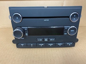 フォード　Ford　純正　9C2T-18C869-CD　ラジオ　CD　MP3　カーオーディオ　エコノライン