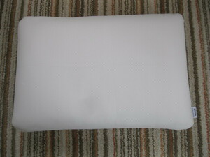 エアー・ウィーヴ・ピロー　スタンダード　air weave pillow 56cmX40cmX7~11cm 1度のみ使用
