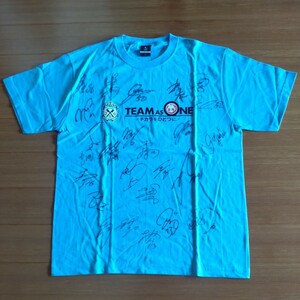 ジュビロ磐田2011TEAMS AS ONE JリーグTシャツ 半袖 未使用タグなし 2011シーズン選手25人直筆サイン入り