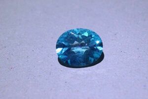 ２．６８ct テリ凄！ パライバブルーカラー天然トパーズ★ブラジル産