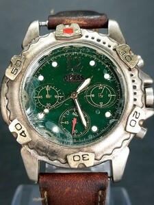 GUESS ゲス メンズ アナログ QUARTZ クォーツ ヴィンテージ 腕時計 グリーン文字盤 CHRONOGRAPH クロノグラフ レザーベルト かっこいい