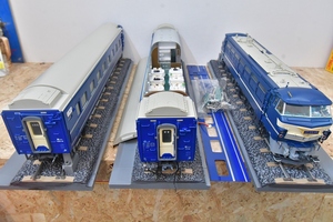 アシェット　EF6643　ブルートレイン　あさかぜ　鉄道模型　食堂車　寝台車　線路　大きい　列車　車両　全長　約５３ｃｍ～６３ｃｍ