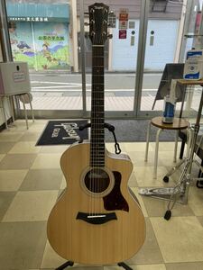 新品です！Taylor 214CE ROSEWOOD　値上げ前の商品です。