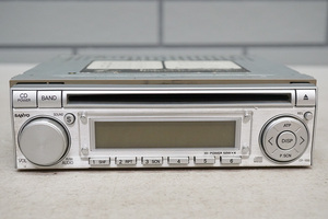 【ジャンク】 SANYO サンヨー カーオーディオ CDF-R885 CDプレーヤー FM/AMチューナー 50W×4 1DIN 中古　[VJ39282]