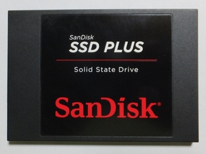 ScanDisk製2.5インチ 120GB SATA SSD SDSSDA-120G