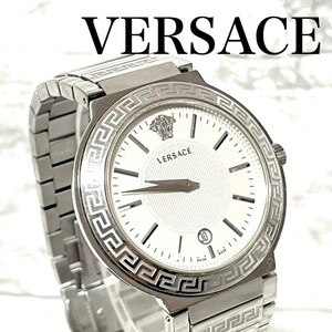 稼動品　VERSACE ヴェルサーチ　デイト　ロゴベゼル　ロゴベルト　腕時計