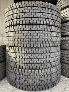 セ3321　送料無料☆深溝スタッドレス　DUNLOP SP001　215/70R17.5 123/122J　4本価格　2022年製