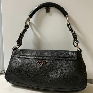 【ほぼ未使用・美品】PRADA プラダ ワンショルダーバッグ ハンドバッグ フルレザー 金具 三角プレート 白タグあり