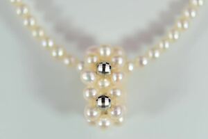 Ｎ185　美品　アコヤ真珠３．４×３．８　銀玉　Ｋ１８　ネックレス　１１．２ｇ