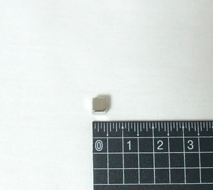 ネオジム磁石 4.7mm×4.7mm×4.7mm 10個セット（グレードN35、新品）