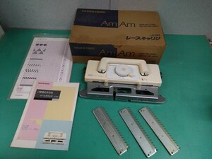 ● SILVER REED シルバーリード マイコン編機 AmAm レースキャリジ LC580 編み機/編機 用 元箱 説明書 Lオモリ 模様カード 付 中古 ④