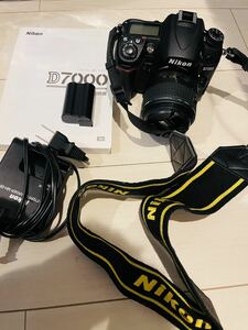 美品 フルセット 一眼レフ カメラ nikon D7000 18-50mm f3.5-5.6 レンズセット ストラップ 説明書付き