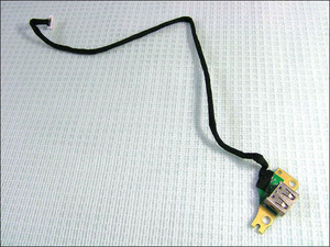 ◆ 東芝 Qosmio F20用 USB端子基板 [1ソケット/575/390/470,490]