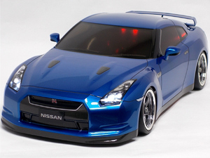 タミヤ NISSAN R35 GT-R 電飾付 塗装済完成ボディ　メタリックブルー