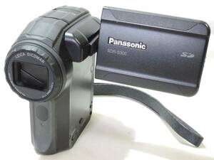 動作未確認 パナソニック SDビデオカメラ／Panasonic SDR-S300 (LEICA DICOMAR f=3.0～30mm 1:1.8) リストストラップ付
