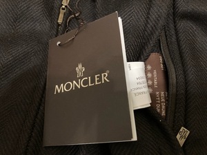 【新品・未使用】　MONCLER　モンクレール　ベスト　　サイドフラップロゴ/リバーシブルWOOL（表べリンボン、裏単色）