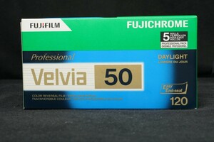 中判 120 ブローニーフィルム Velvia 50 5本セット 期限2024年7月