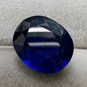 【天然保証！大粒】天然　ロイヤルブルー　サファイア　特大　3.55ct natural sapphire ルース 天然石　コランダム