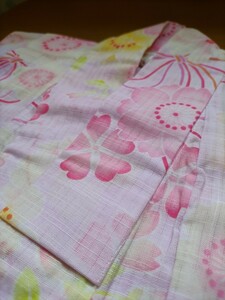 子ども浴衣3点セット サイズ100(ピンク/桜と紐紋様)・B品