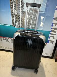 【即決/即納】！！機内持ち込みサイズ！！RIMOWA LIMBO リモワ リンボ スーツケース マルチホイール 4輪 ブラック 黒 35L 881.53 37L程度