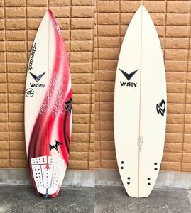 バーリー VARLEY 5’10 スティーブボイセンシェイプ ケースつき ショートボード クワッド 付属品あり検)アルメリックチリビラボンハーレー