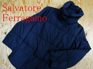 ★フェラガモ Ferragamo★レディース デザインダウンジャケット 裏総柄★R60414050A