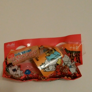 ムーミン　ミニチュアマグカップ　フィギュアコレクション　オレンジ色　十六茶　非売品　D-1
