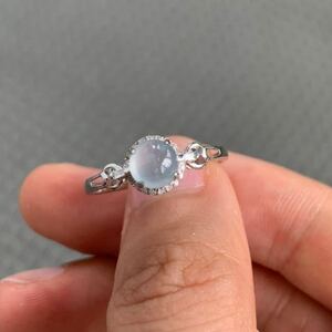 本翡翠リング　指輪　k18 　超高品質　氷種ヒスイ　ミャンマー産　お買い得品　セール品　ダイヤモンド