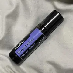 未開封】 doTERRA ドテラ　ブルーロータスタッチ　ロールオン