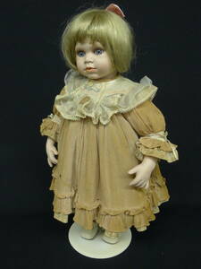 cc044●レア 西洋人形 ビスクドール 女の子 レトロ フィギュア 陶器人形 ブロンド コレクターズドール /140