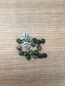 黒×銀色　ガイコツドクロボタン20個 約5ｍｍ　極小 小さめ ハンドメイド材料 デコ材料 ドール用 人形用 ミニチュア用　238