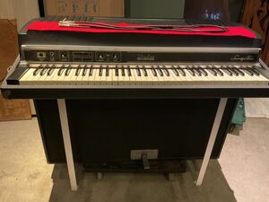 希少！レア！Fender フェンダー Rhodes ローズ 7電子ピアノ Seventy Three Rhodes JFR 7710 アンプ made in USA ピアノ