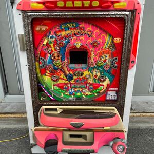 750 パチンコ実機 レトロ 実機 パチンコ ぶっちぎり　スーパーボーイ　三洋物産 SANYO ジャンク 現状渡し 部品 24V 木枠