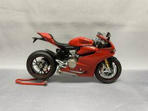 1/12 TAMIYA ドゥカティ 1199 パニガーレ S V2 完成品 : 模型 タミヤ 14129 オートバイシリーズ No.129 DUCATI